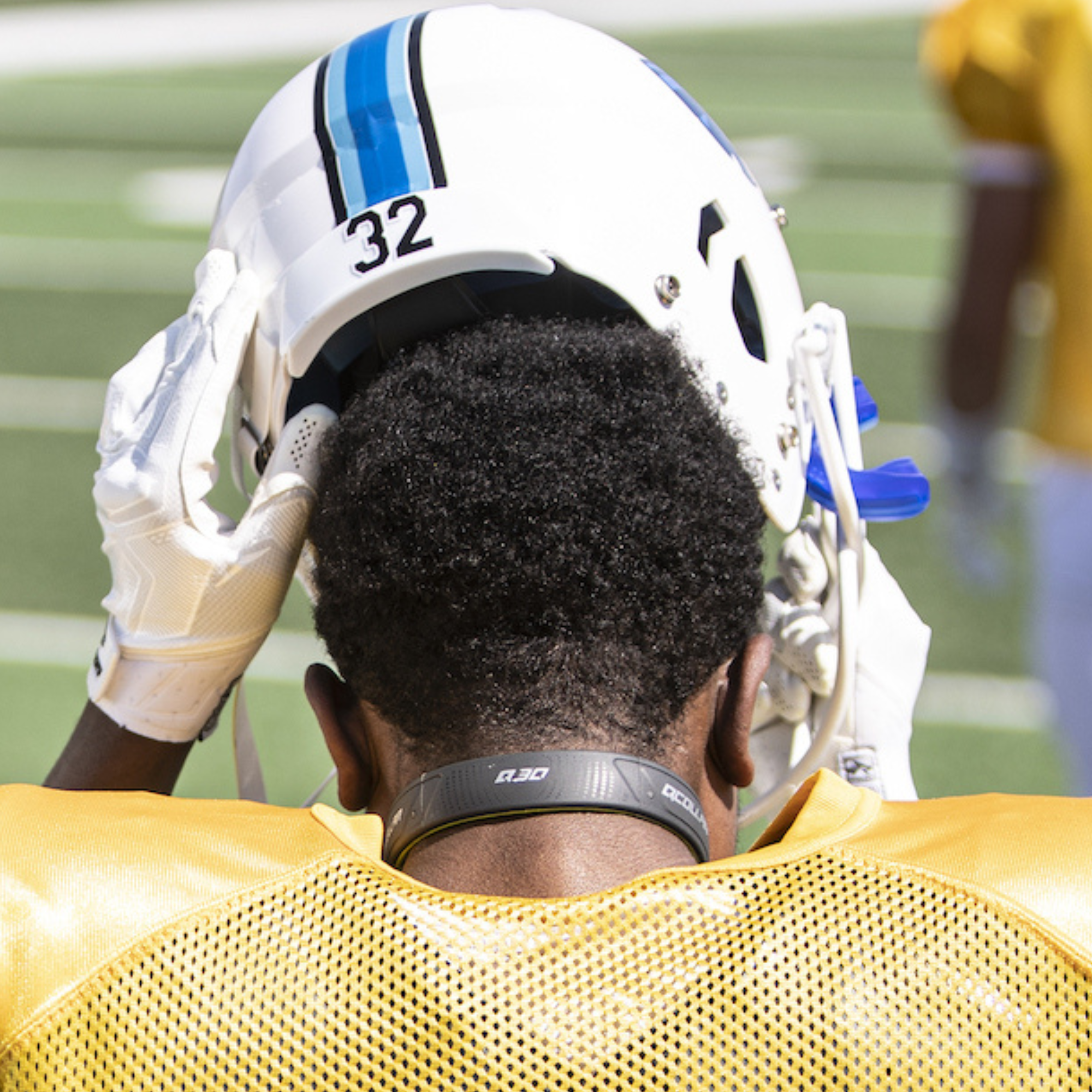 Concussion prevention: Q-collar can reduce brain injury - Sports